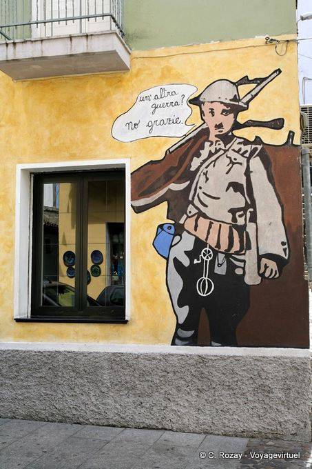 Orgosolo, une autre guerre ? Non merci, murales - Sardaigne