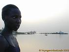 Meriem devant le Sine-Saloum, Senegal.