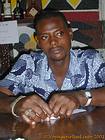 Le barman attentif (hôtel Foundiougne), Senegal.