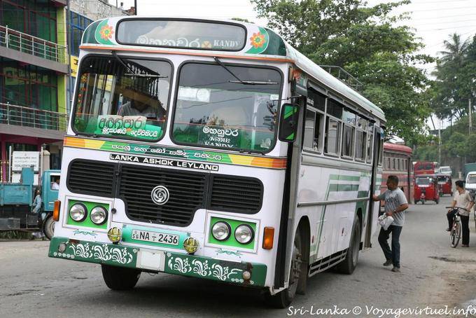 Avant d'autobus local, Kandy - Ceylan Sri Lanka