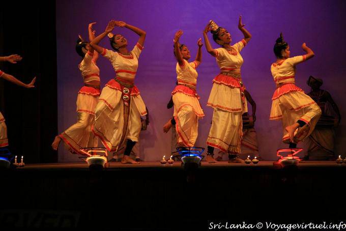 Spectacle de danse expressive traditionnelle, Kandy - Ceylan Sri Lanka