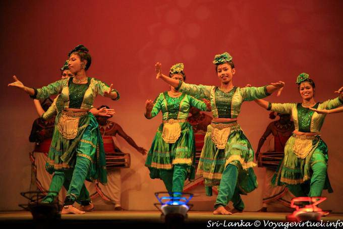 Spectacle de danse folklorique kandienne, Kandy - Ceylan Sri Lanka