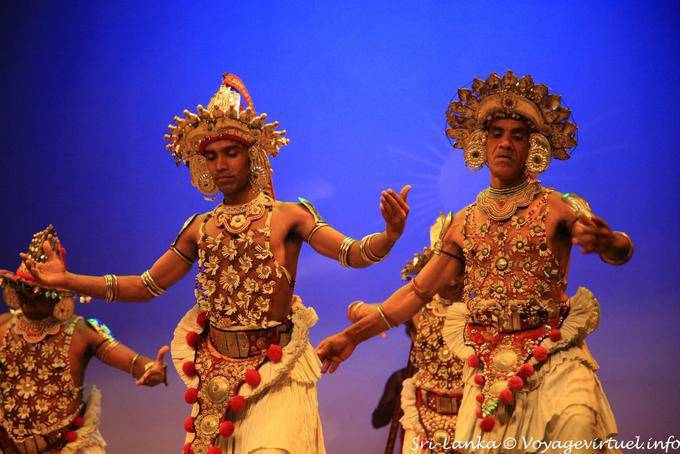 Danse uḍaraṭa näṭum, littéralement danse du haut pays, Kandy - Ceylan Sri Lanka