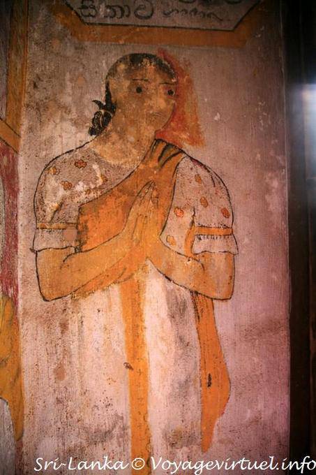 Peinture murale représentant un homme mains jointes, Gadaladeniya Temple - Ceylan Sri Lanka