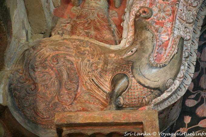 Zoom sur monstre de l'arche du bouddha, Gadaladeniya Temple - Ceylan Sri Lanka