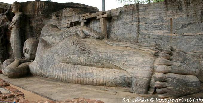 Reclining Buddha Statue – 46 feet in lenght, Kalu Gal Vihara, Polonnaruwa - Ceylan Sri Lanka