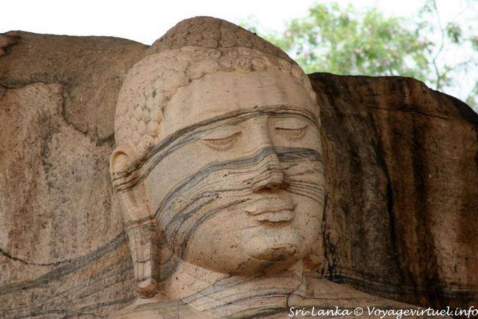 Visage du bouddha (ou du moine Ananda) avec expression douloureuse, Gal Vihara, Polonnaruwa - Ceylan Sri Lanka
