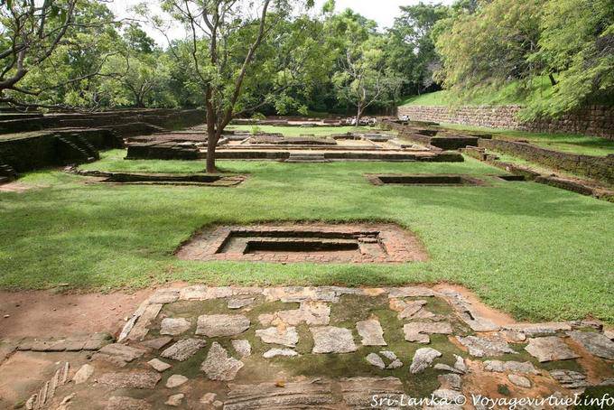 Une des terrases jardin de Sigirîya - Ceylan Sri Lanka