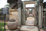 Temple Hatadage, reliquaire de la Debt sacrée et du Bol, Polonnaruwa, Ceylan Sri Lanka.