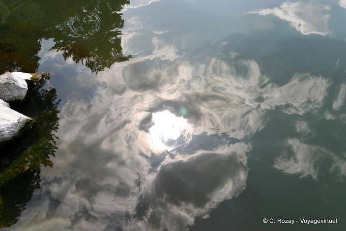 Le soleil dans la lac, Chillon - Suisse