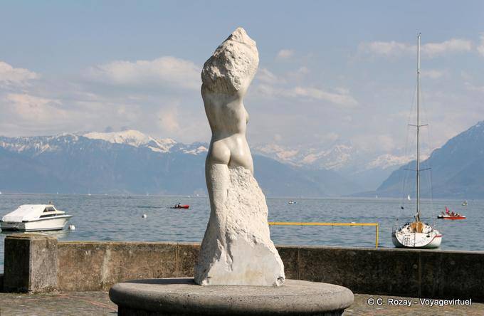 Marbre nu face au lac, Ouchy - Suisse