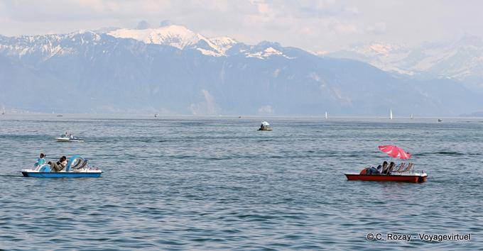 Pedalos sur le lac Léman, Ouchy - Suisse