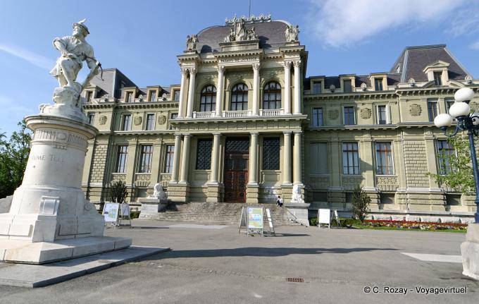 Palais de Justice, Lausanne, Esplanade Montbenon - Suisse