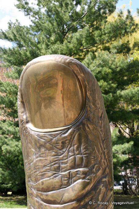 César Baldaccini, gros-plan sur un détail du Pouce Géant, fondation Gianadda - Suisse