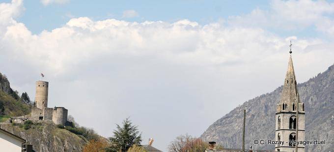 Le fort et le clocher, Martigny - Suisse