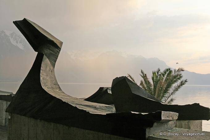 Sculpture Mur, M. G. Jaquier, Marché Couvert de Montreux - Suisse