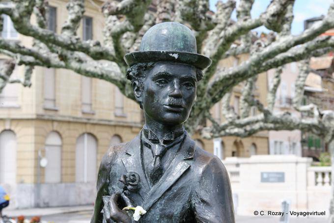 Charlie Chaplin et la rose, statue quai Perdonnet, Vevey - Suisse