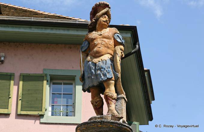 Rue du Centre Saint-Martin, statue polychrome, Vevey - Suisse