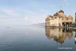 Miroir sur le Léman Château de Chillon, Suisse.