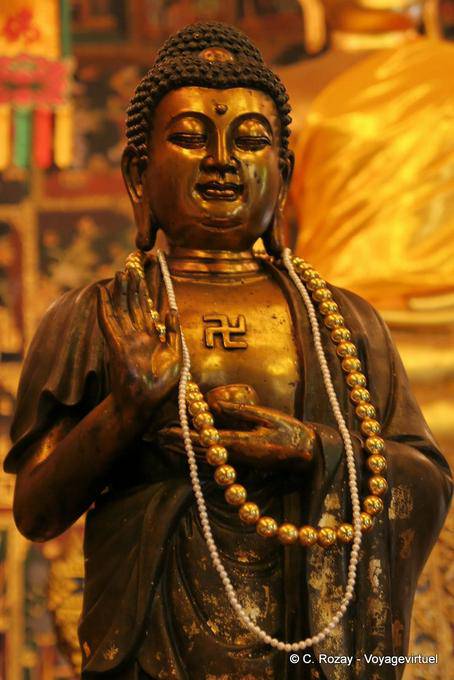 Bouddha à la Svastika, Wat Phanan Choeng, Ayutthaya - Thaïlande