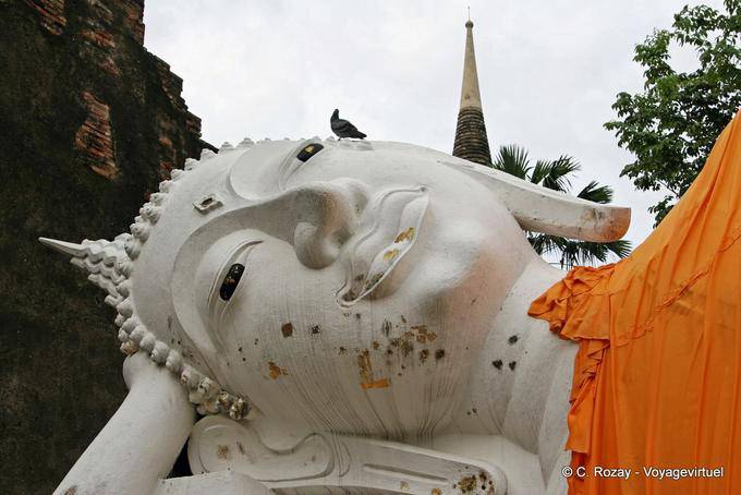 Sourire du bouddha couché, Wat Yai Chai Mongkol, Ayutthaya - Thaïlande