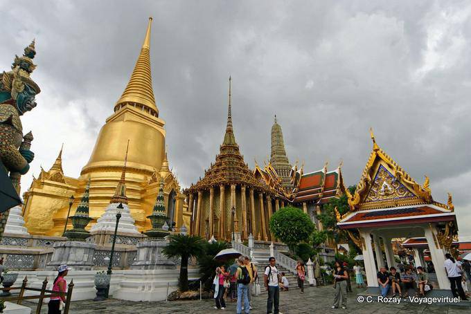 Phra Mondop et Sri Rattana chedi, Wat Phra Kaeo, Bangkok - Thaïlande