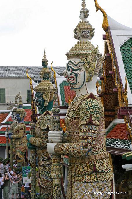 Gardes Thotsakhirithon, Wat Phra Kaeo, Bangkok - Thaïlande