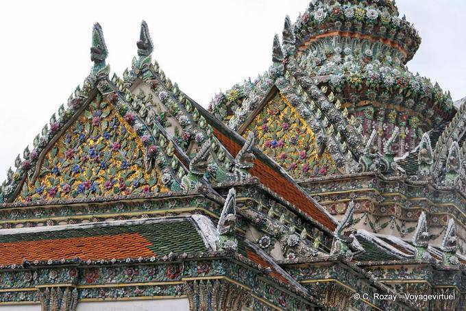 Détail du Vihân Yod, Wat Phra Kaeo, Bangkok - Thaïlande