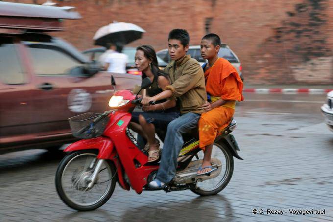 Trio à moto, Chiang Mai - Thaïlande