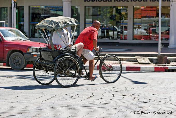 Taxi triporteur, Chiang Mai - Thaïlande