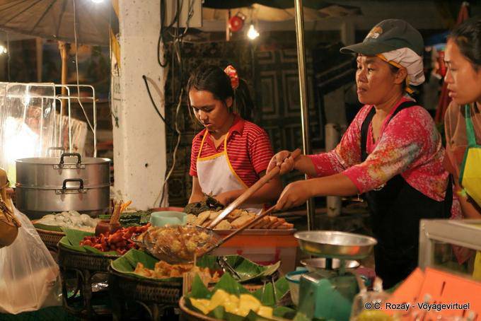 Cuisine dans la rue, Chiang Mai - Thaïlande
