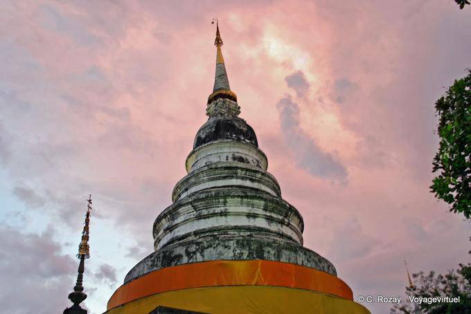 Phradhatluang chedi, Wat Phra Sing, Chiang Mai - Thaïlande