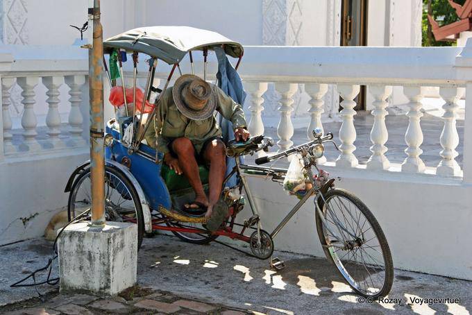 Rickshaw en attente, Wat Phra Sing, Chiang Mai - Thaïlande