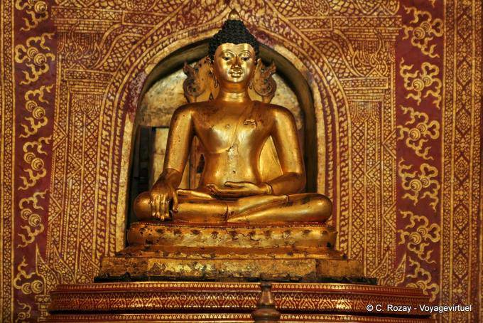 Phra Buddha Sihing statue, Wat Phra Sing, Chiang Mai - Thaïlande