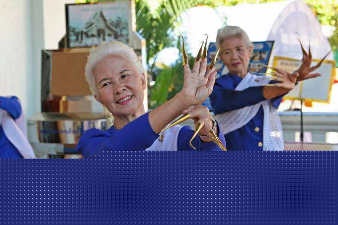 Sourire de danseuse, Wat Phra Sing, Chiang Mai - Thaïlande