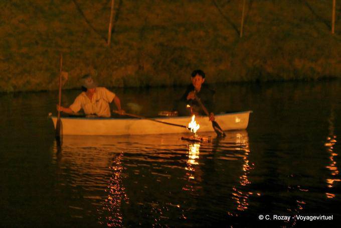 Allumeurs en eau trouble, Chiang Mai - Thaïlande