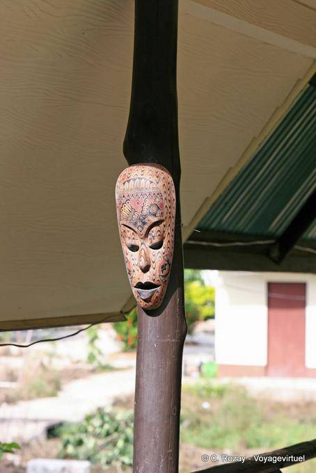 Masque en bois, Koh Phi Phi - Thaïlande