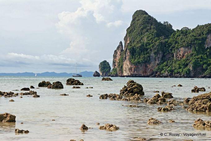 Pièges de navigation, Koh Phi Phi - Thaïlande