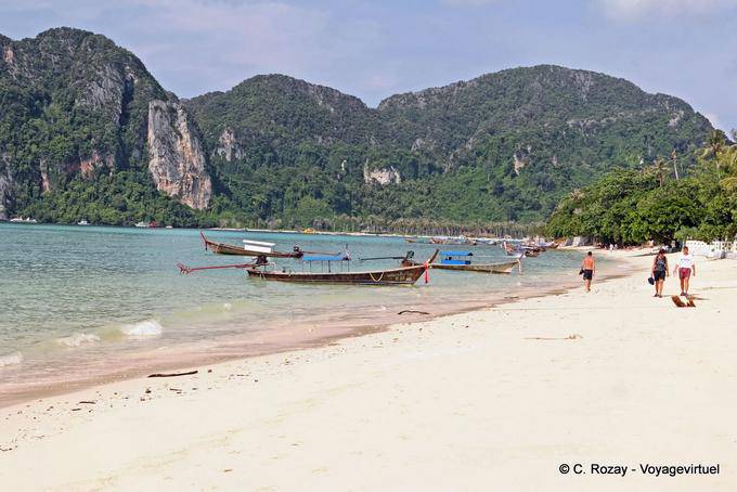 Plage de Tonsai Baie, Koh Phi Phi - Thaïlande