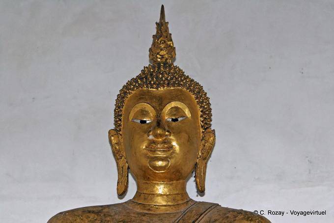 Tête bouddhiste dans le temple Sri Rattana Mahathat, Phitsanulok - Thaïlande