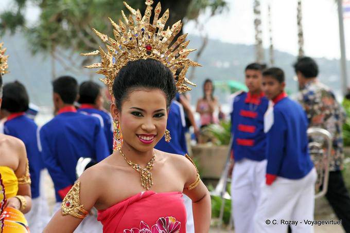 Belle sur fond mâle, Patong Festival, Phuket - Thaïlande