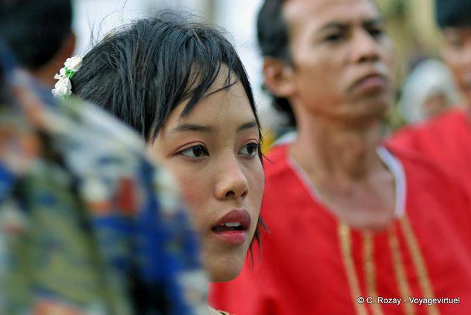 Visage entraperçu, Patong Festival, Phuket - Thaïlande