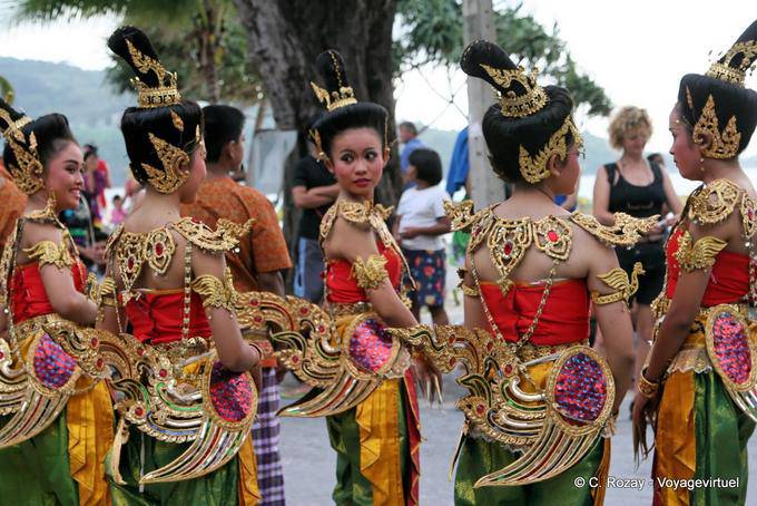 Retournement au défilé, Patong Festival, Phuket - Thaïlande