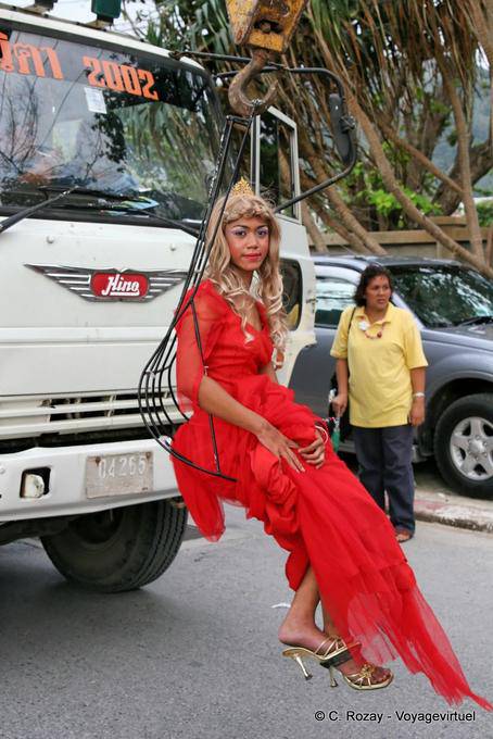 Balançoire improvisée, Patong Festival, Phuket - Thaïlande