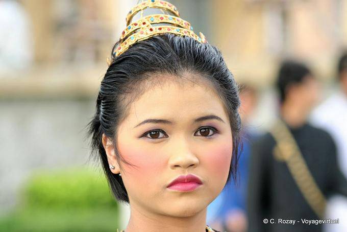 Regard de femme, Patong Festival, Phuket - Thaïlande