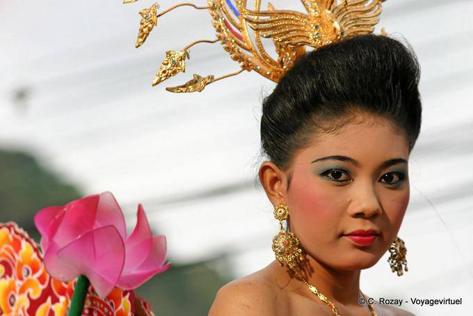Portrait au lotus de tissu, Patong Festival, Phuket - Thaïlande