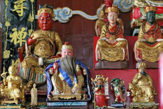 Figurines dans le temple chinois, Phuket Town Gypsy - Thaïlande