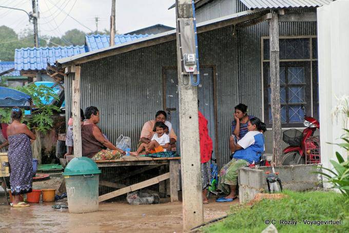 Réunion de famille, Phuket Town Gypsy - Thaïlande