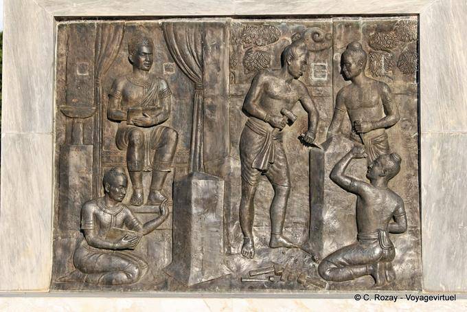 Bas-relief, le tailleur de pierre, Sukhothai - Thaïlande