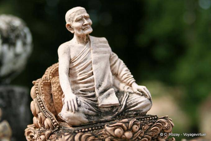 Statuette d'un sage, Sukhothai, Wat Mahathat - Thaïlande